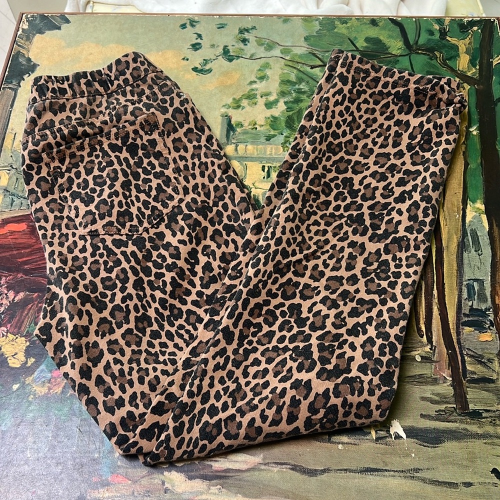 EUC DENIM&CO LEOPARD PRINT KNIT STRAIGHT LEG JEANS SIZE 4